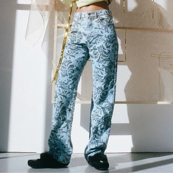 Urban Outfitters BDG High-Waisted Cowboy Jean Flocked Denim Straight Leg Size 27 - Picture 3 of 11